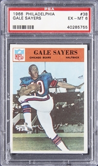 1966 Philadelphia #38 Gale Sayers Rookie Card - PSA EX-MT 6